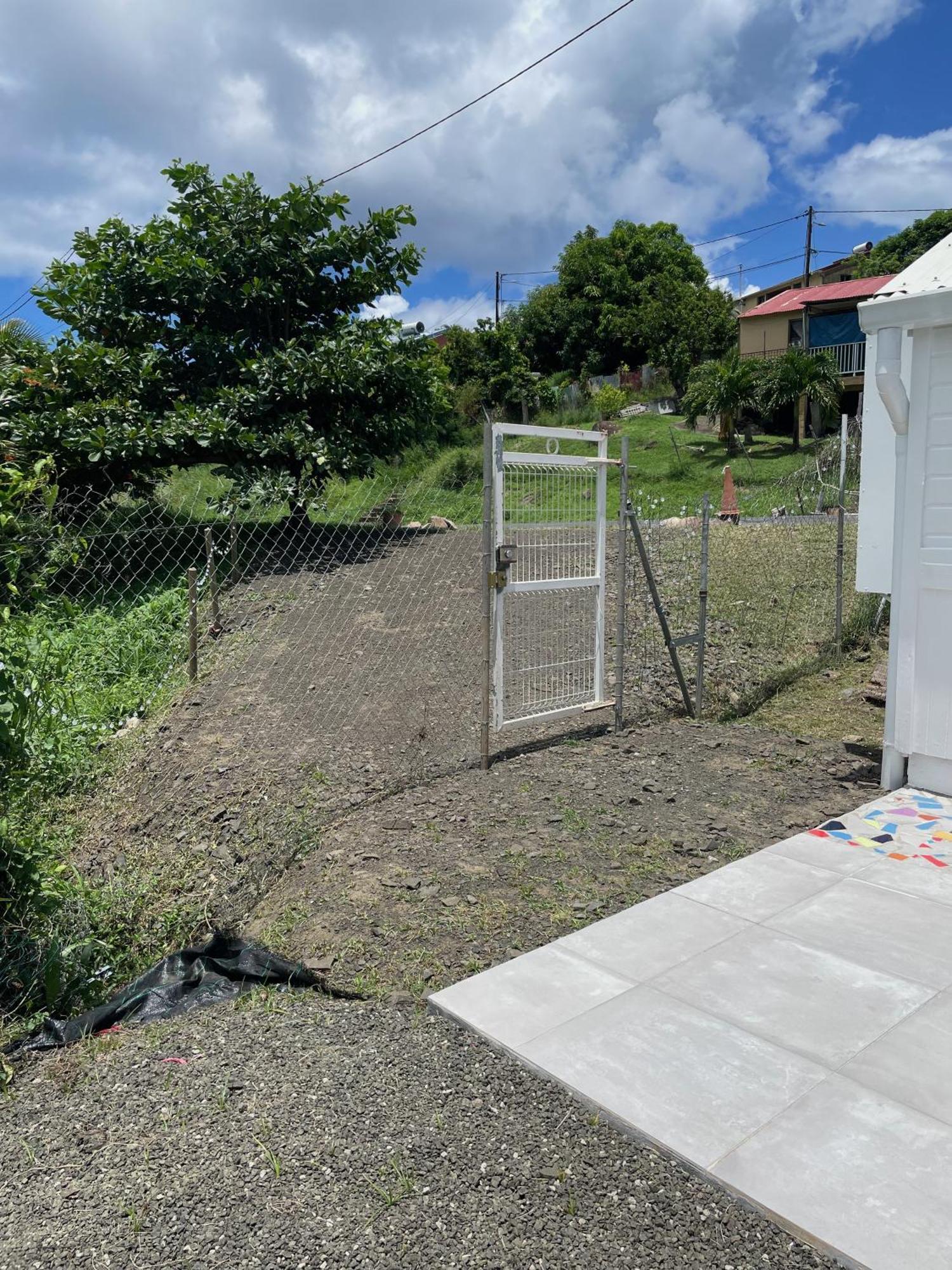 Bungalow "Doussin' Kreyol", Au Calme A 150M De La Plage Grande Anse Buitenkant foto