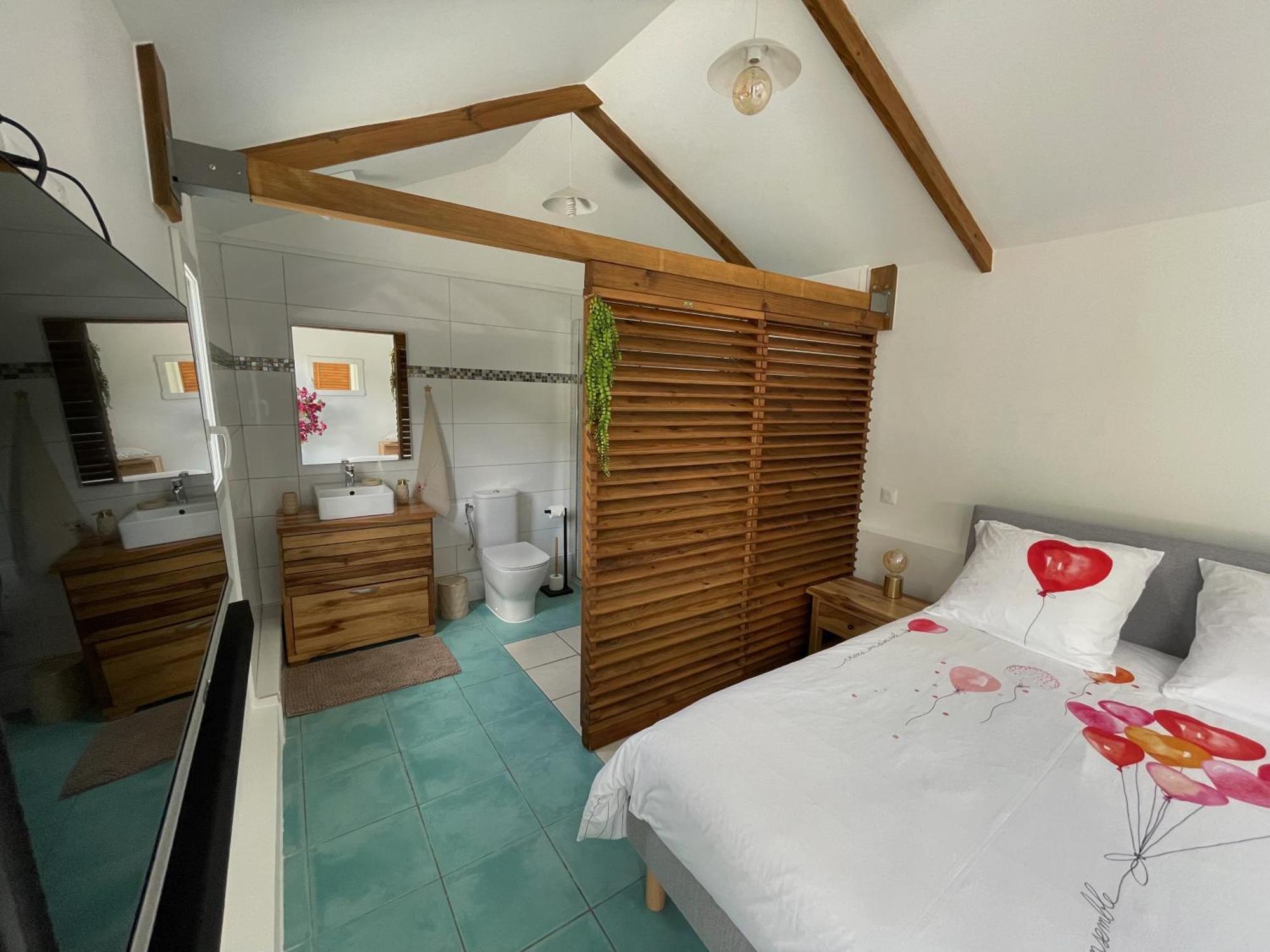 Bungalow "Doussin' Kreyol", Au Calme A 150M De La Plage Grande Anse Buitenkant foto